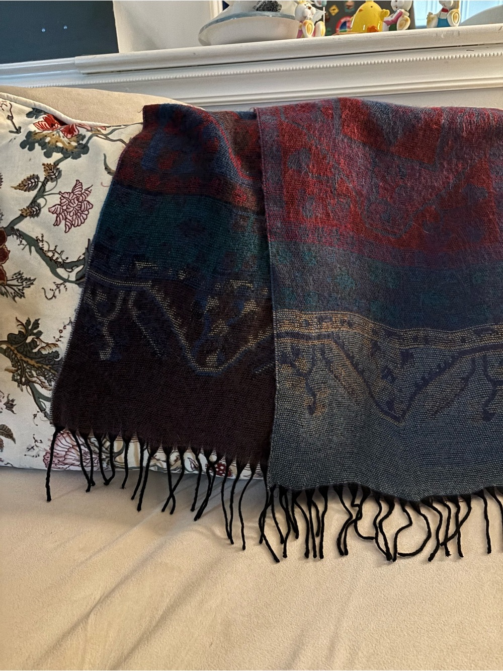 Vintage Christian Dior Reversible Cashluxe®️ Scarf in Blue and Burgundy - Picture 6 of 6